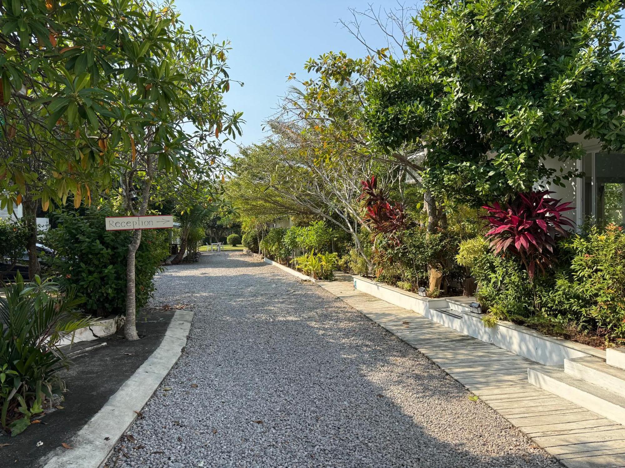 Mem Homestay ชุมพร ภายนอก รูปภาพ